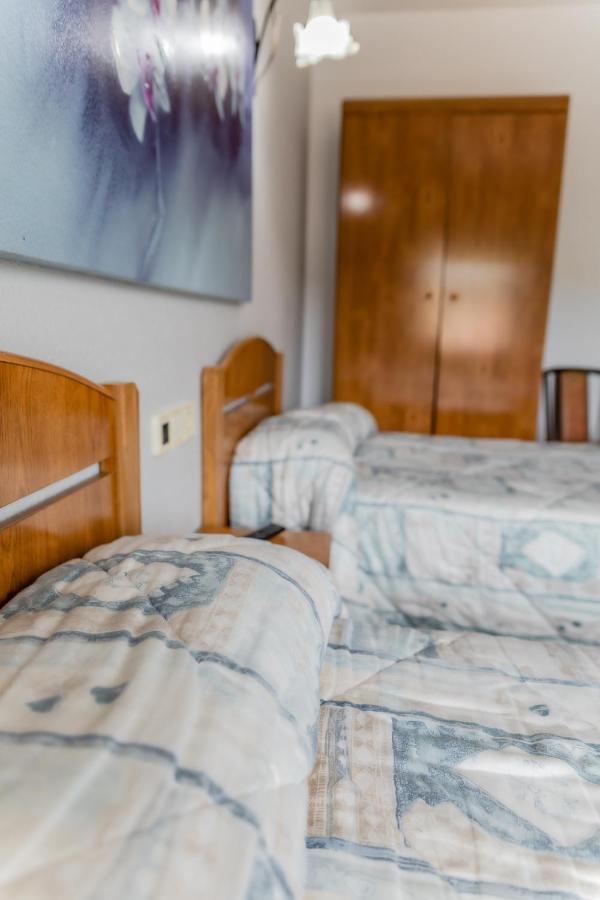 Hostal - Restaurante La Buena Villa By Vivere Stays Villalonquéjar Zewnętrze zdjęcie
