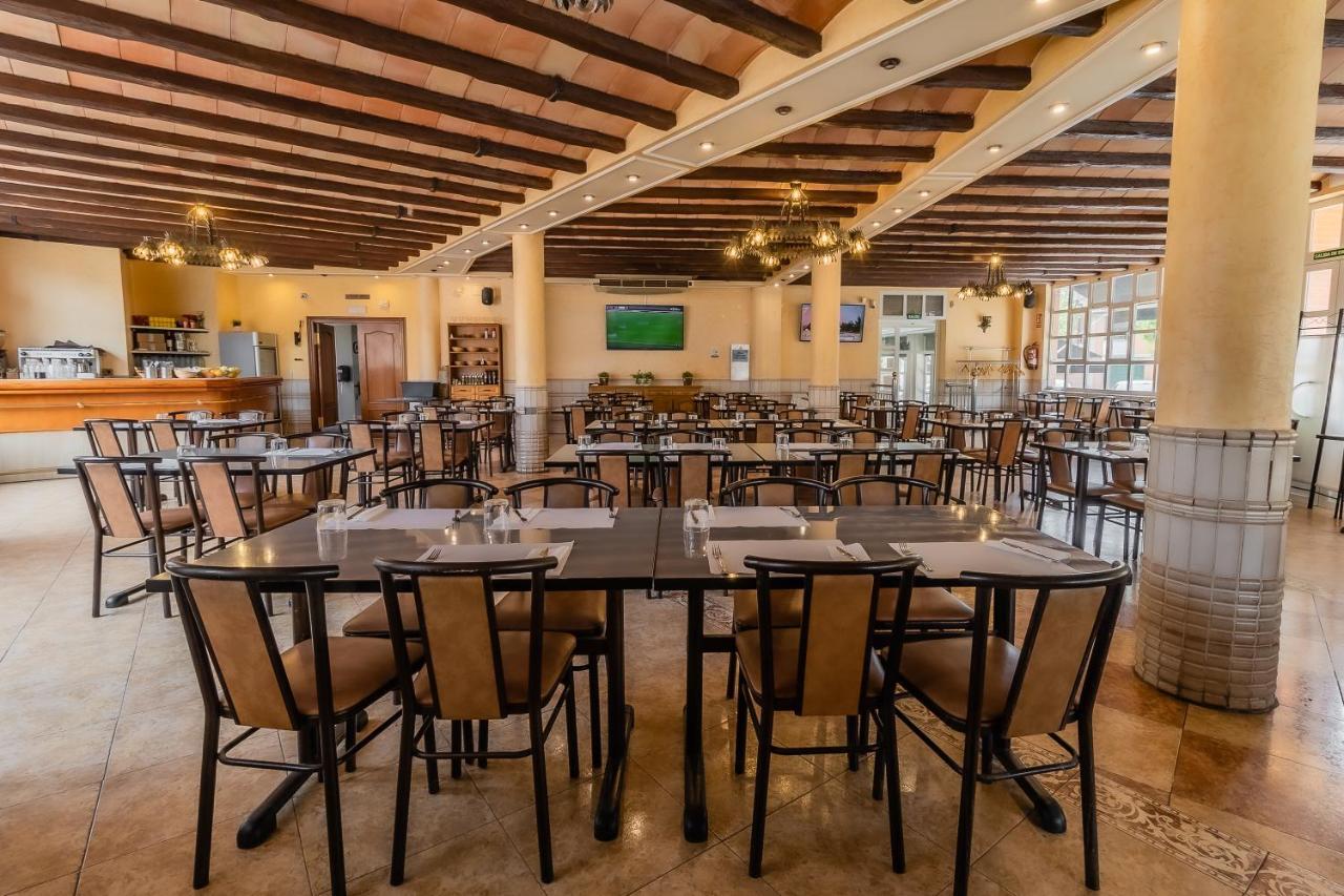 Hostal - Restaurante La Buena Villa By Vivere Stays Villalonquéjar Zewnętrze zdjęcie